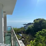 Hotel арапя 2*